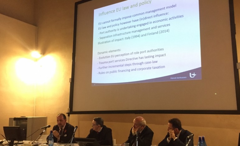 How can port authorities reform be successful?