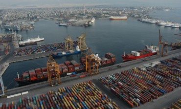 The production of capitalist ‘‘smooth’’ space in global port operations