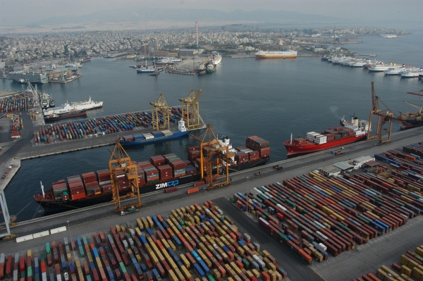 The production of capitalist ‘‘smooth’’ space in global port operations