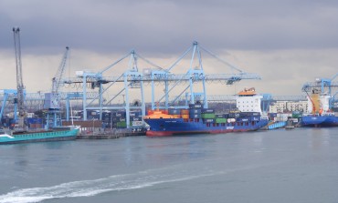 Challenges to port restructuring: lessons from (failed) reforms