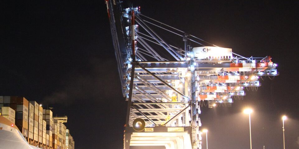 Considering the perspectives of port users
