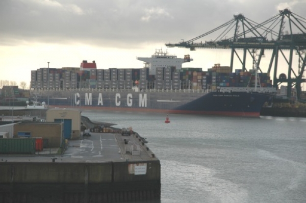 Container shipping lines: short sea and intra-european