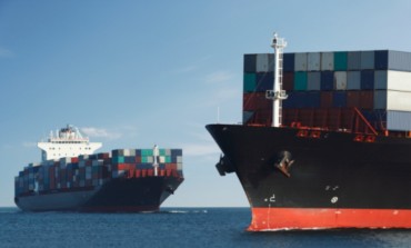 Port Competition: The impact of liner shipping service scheduling