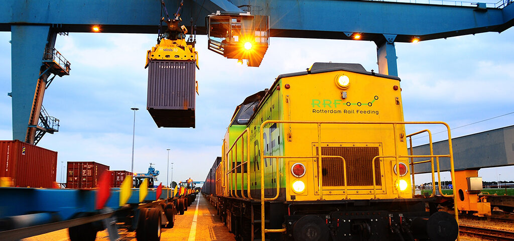 Port-related railway chains: an application to the port of Rotterdam
