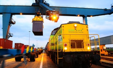 Port-related railway chains: an application to the port of Rotterdam