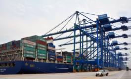 PortGraphic: dynamics in alliance formation in container shipping