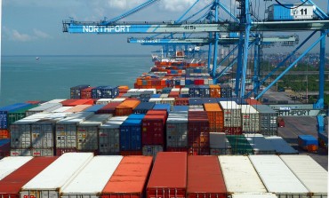 Maritime connectivity: the evolving role of ports in global shipping networks