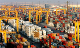 What makes a competitive hub in a interconnected world?