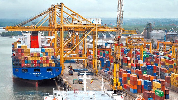 Colombian ports: present needs & planning for the future (in spanish)